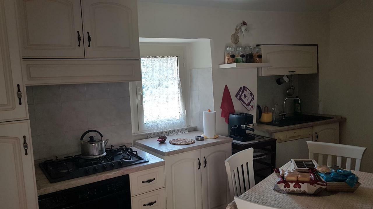 La Casetta Del Pellegrino Apartment Poggio Bustone Екстериор снимка