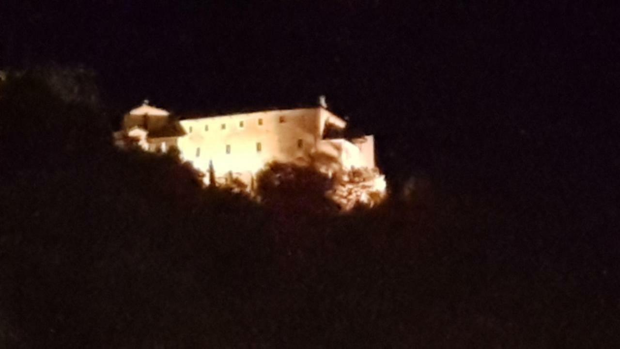 La Casetta Del Pellegrino Apartment Poggio Bustone Екстериор снимка